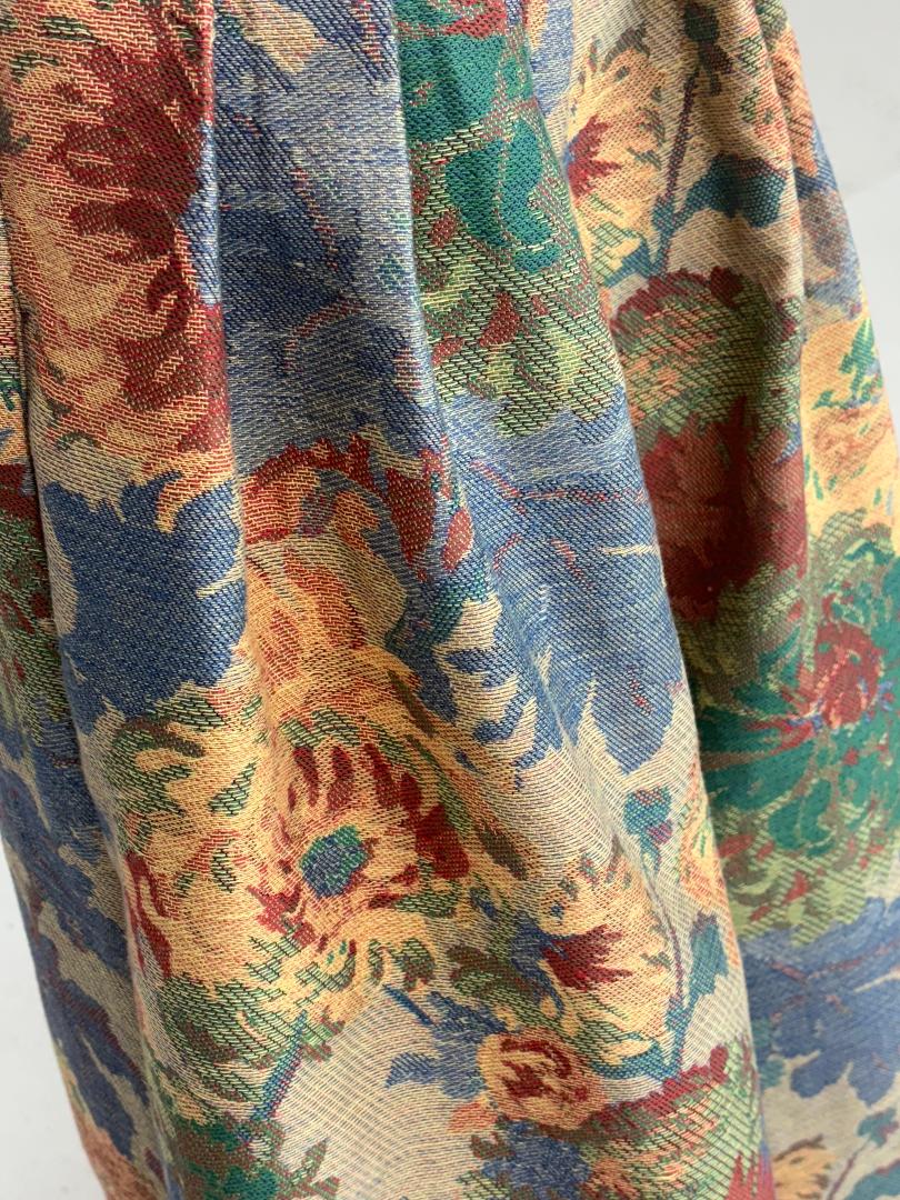 Brocado pleaded oversize pants