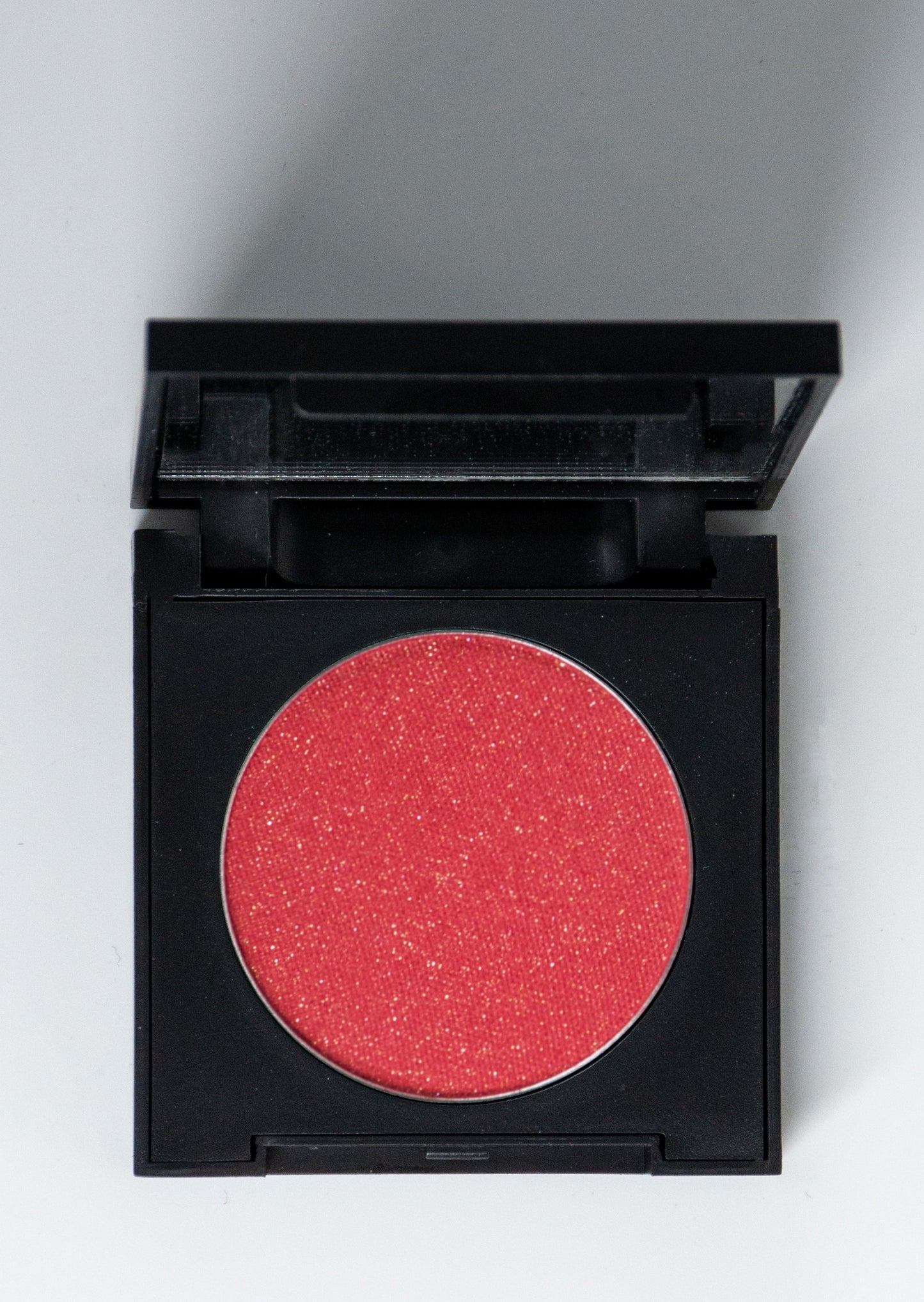 Victor de Souza Eye Shadow Sanguine