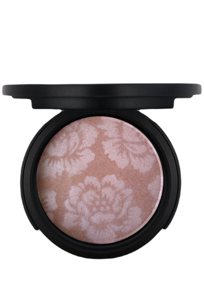 Ethereal Beauty Powder in Baroque Period