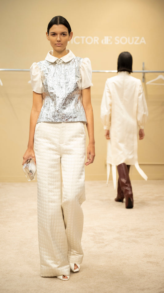 puff sleeve silvery top