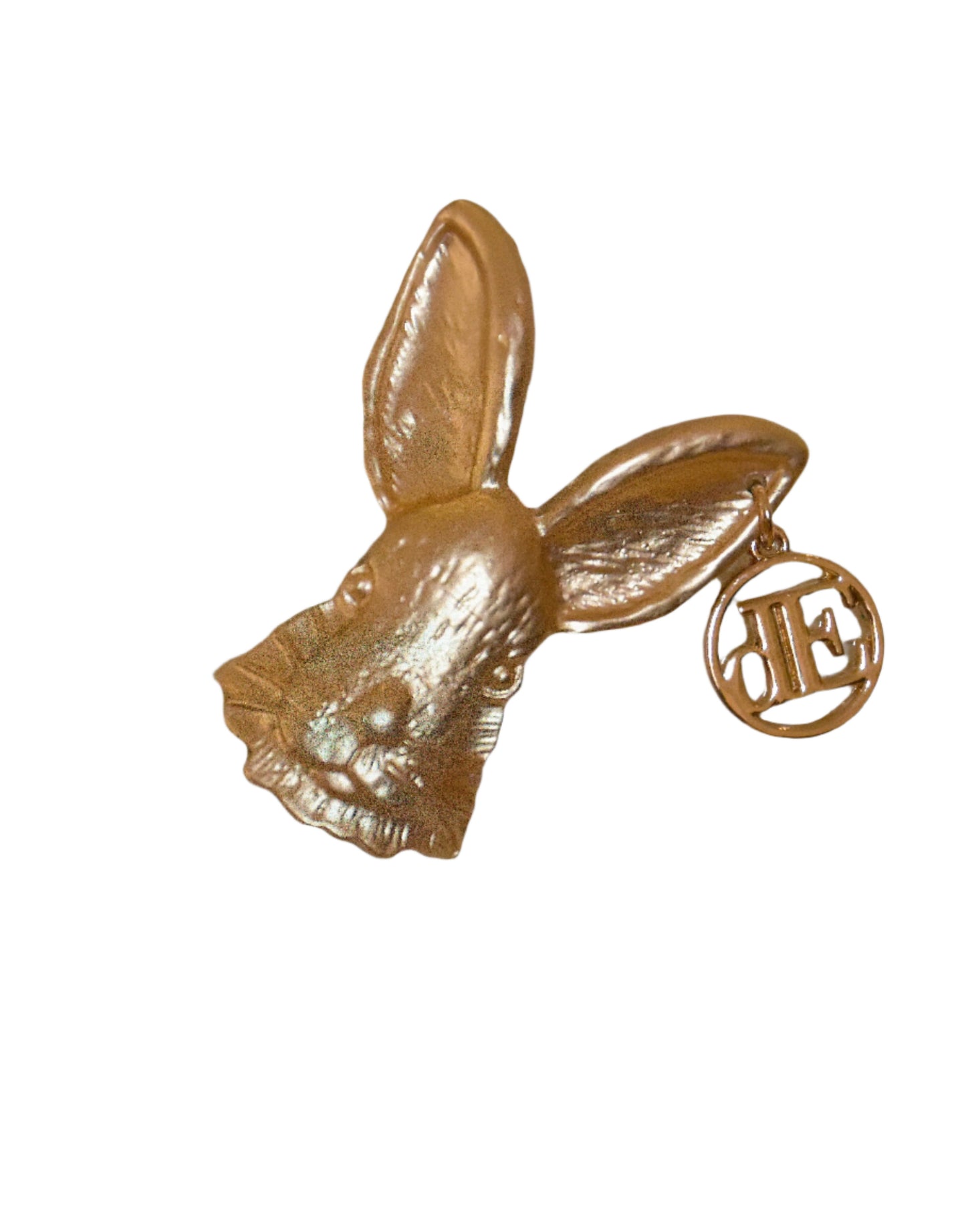 Rabbit metal brooche with dE logo