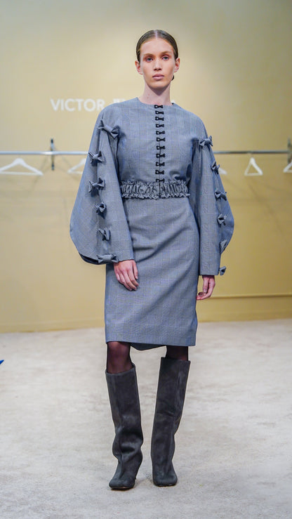 Lantern sleeve waist jacket suit